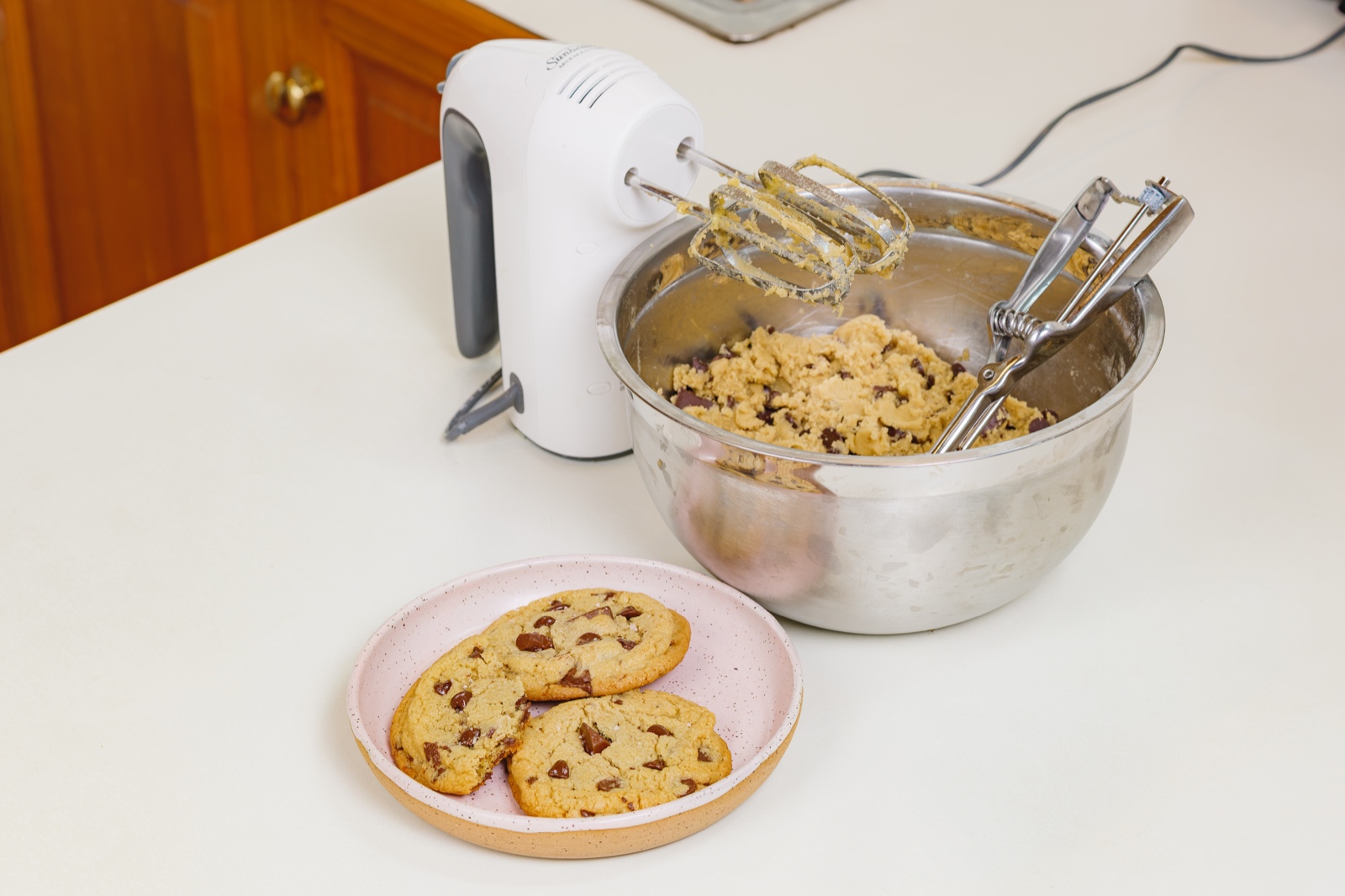 Bakery Style Chocolate Chip Cookies